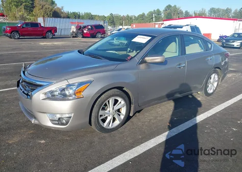 2015 Nissan Altima 2.5 Sv from USA, damaged, VIN 1N4AL3AP2FC251866